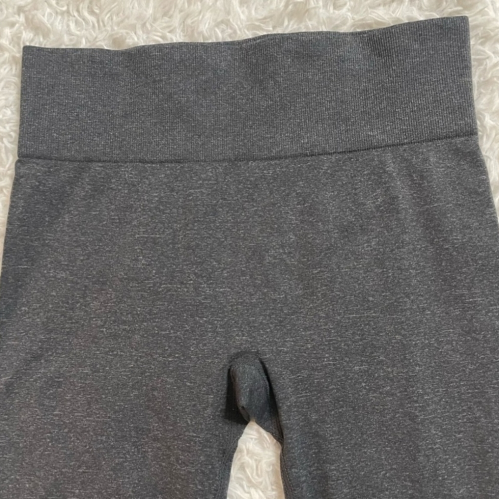 Fabletics Leggings - Picture 4 of 5
